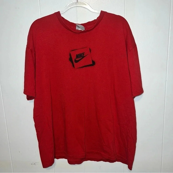 VINTAGE Gray Tag Nike Red Short Sleeve T-shirt Size Extra Lage Tee - Picture 4 of 4